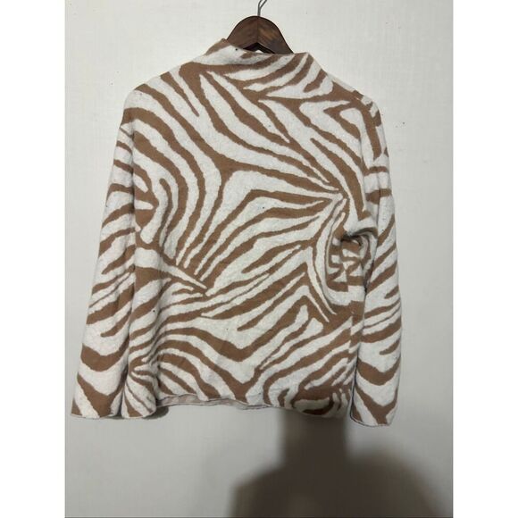 Rachel Zoe Women's Size Small Cream Tan Zebra Print Pullover Sweater - Picture 5 of 5